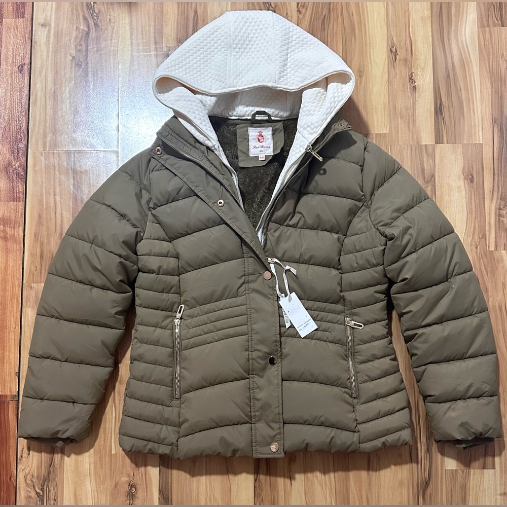 NWT Red Marine Ámsterdam Women’s Olive Green Puffer Jacket with Cream Hood XL